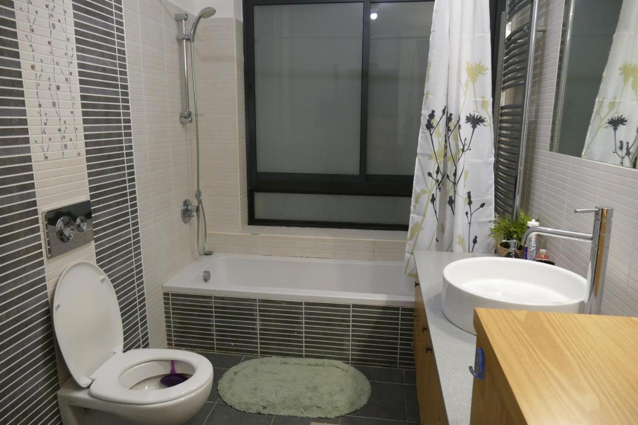 בית האומנים Artist Home Neve Ilan Eksteriør billede